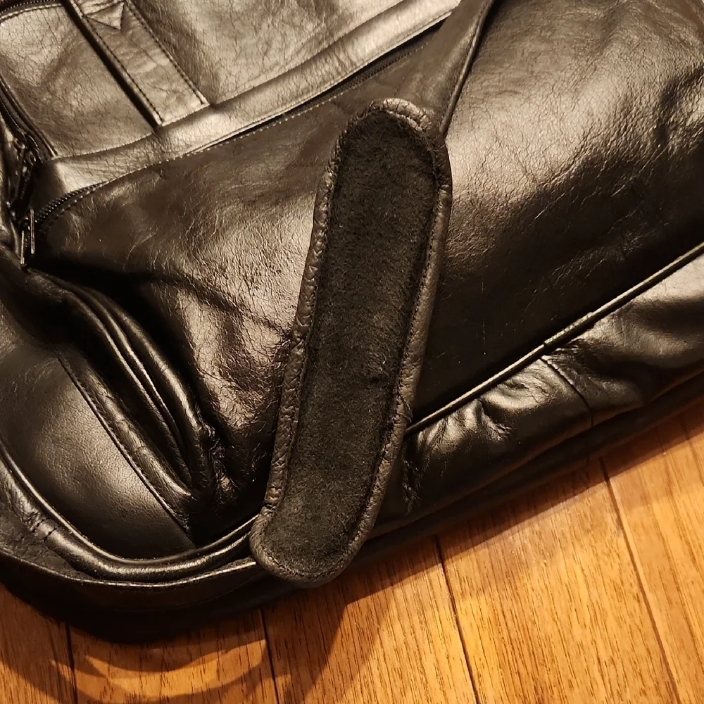 Men's Geniune Black Leather Briefcase Messagner Bag P-002